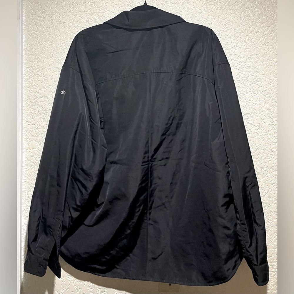 ALO Yoga NWT Socialite Shacket Jacket in Black Oversized Fit with Pockets Size S - Picture 5 of 12